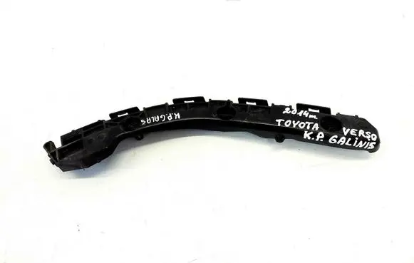 Rear bumper mounting bracket