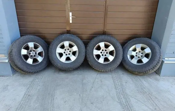 Nissan Navara D40 R16 alloy rim 255