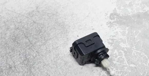 Volkswagen PASSAT B5.5 Headlight level adjustment motor 1J0941295C