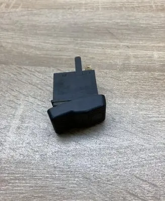 Volkswagen PASSAT B4 Windscreen/window heater switch 535959621