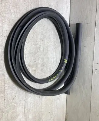 Ford C-MAX II Front door rubber seal