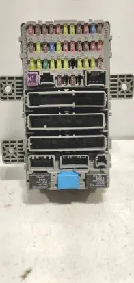 Honda Civic Fuse module 37832LN 070710 2LNNZFKK