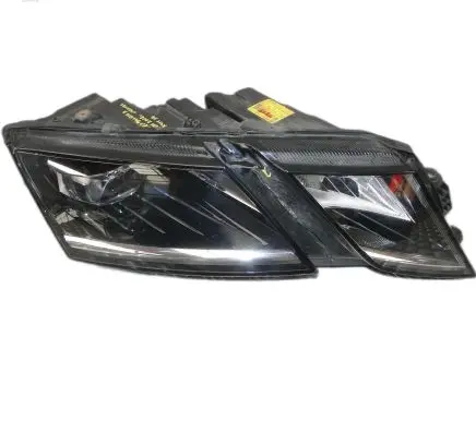 Skoda Octavia 985 Headlight/headlamp