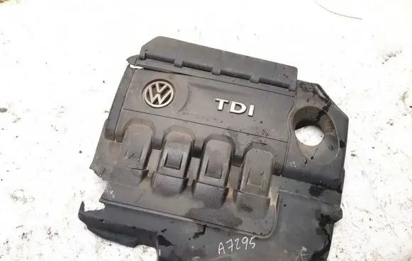 Volkswagen Golf VII Engine cover (trim) 041103925 041103925j