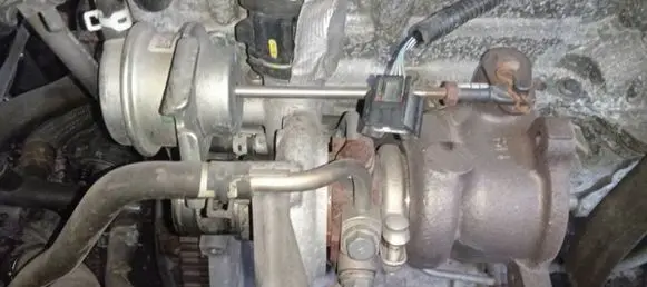 Dacia Sandero Turbo 8201234380