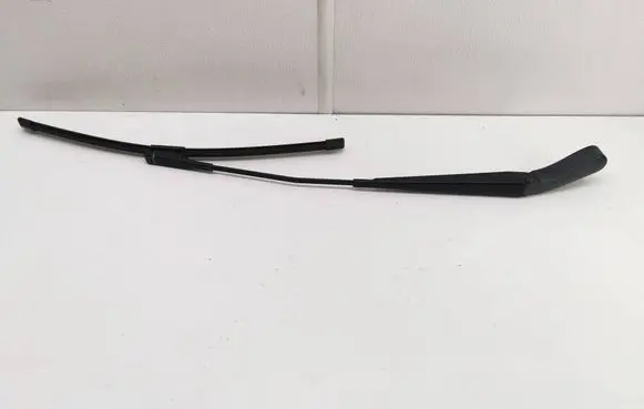 Volvo V70 Front wiper blade arm 30655615