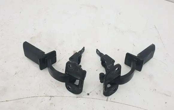 Volvo XC70 Loading door upper hinge 12184256
