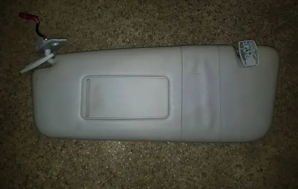 BMW 5 E60 E61 Sun visor 7066649