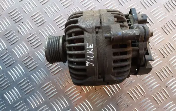 Nissan Juke I F15 Generator/alternator 0124525140
