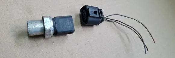 Audi A6 Allroad C6 Air conditioning (A/C) pressure sensor 4H0959126B 231917 806215