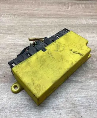 Mercedes-Benz E W124 Comfort/convenience module 1248203126 05072012