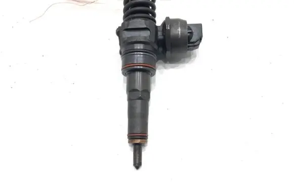Audi A4 S4 B6 8E 8H Fuel injector 038130073AJ