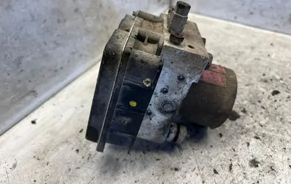 Hyundai Sonata ABS Pump 62182