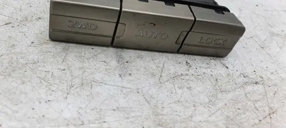 Nissan X-Trail T30 Other switches/knobs/shifts NOCODE