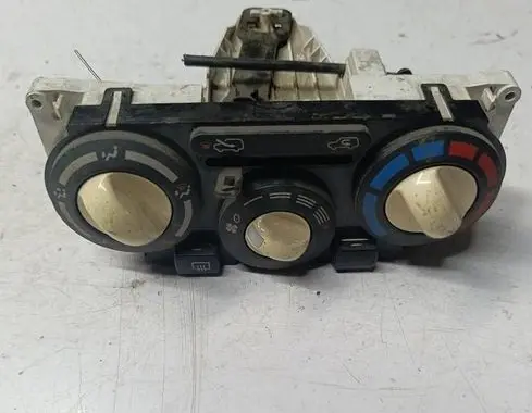 Nissan Micra Climate control unit N100300S 27520-AX621