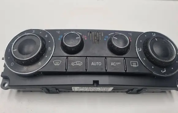 Mercedes-Benz C W203 Climate control unit A2038301785 2038301785