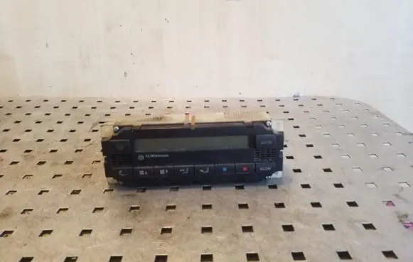 Volkswagen PASSAT B5 Climate control unit 3B2907044A