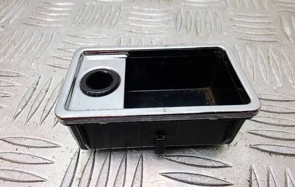 BMW 5 E39 Car ashtray 8184516