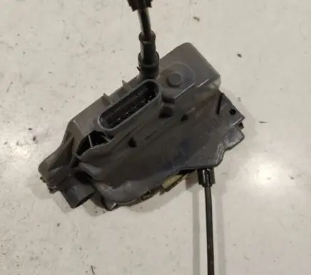 Renault Laguna II Front door lock 009151Z98