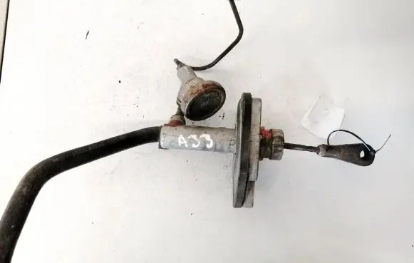 Hyundai Sonata Clutch master cylinder