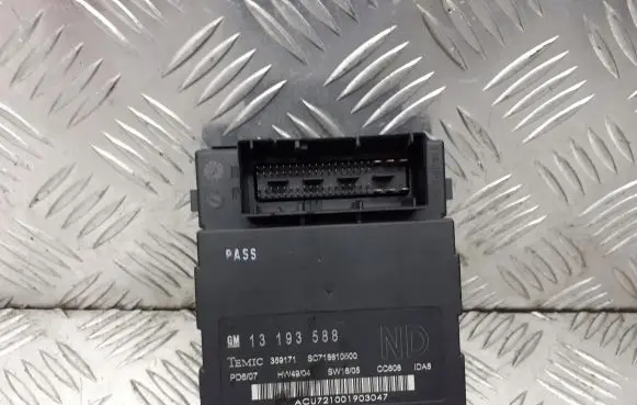 Opel Vectra C Voice control module 