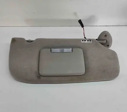 Chevrolet TrailBlazer Sun visor 15207778