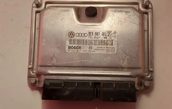 Audi A6 S6 C5 4B Engine control unit/module 8E097401J