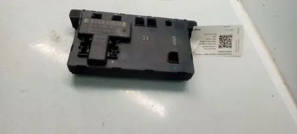 Mercedes-Benz C W203 Door control unit/module 2038201485 351324