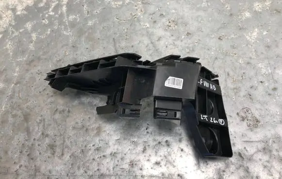 Volkswagen Golf VIII Rear bumper mounting bracket 5H6807393FBILI 5H6807393F