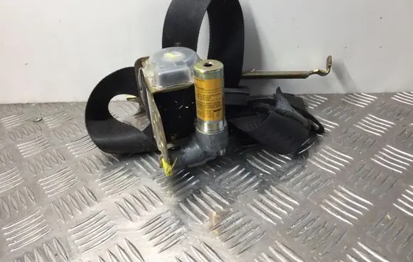 Lexus IS 220D-250-350 Front seatbelt 7J7380P