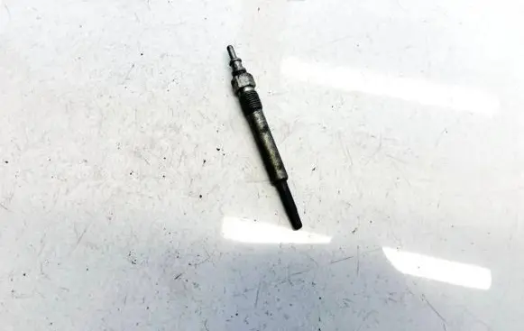 Mercedes-Benz E W124 Glow plug 11721087