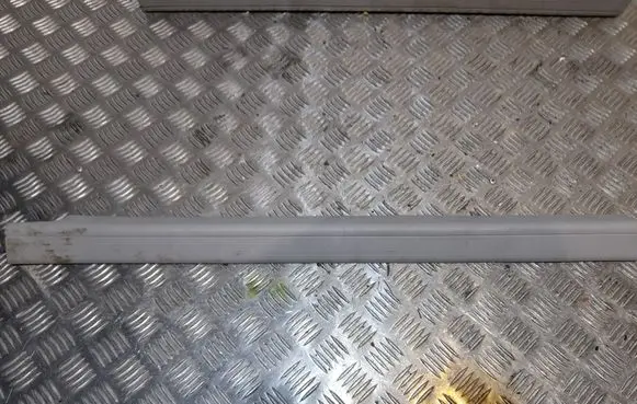Mercedes-Benz E A207 Front sill trim cover A2076860436