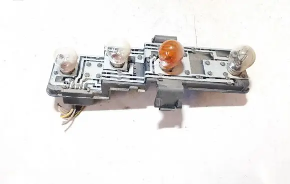 Citroen Xsara Picasso Tail light bulb cover holder