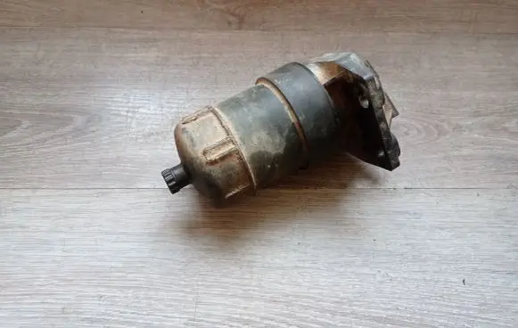 Volvo XC90 Fuel filter housing 30636249