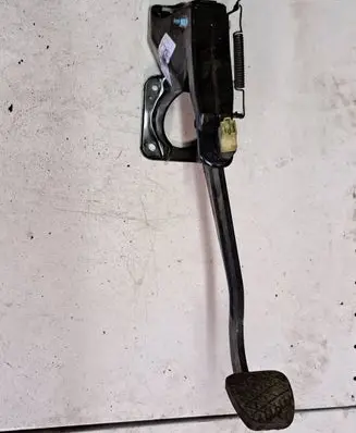 Mercedes-Benz Vito Viano W639 Brake pedal A6392901401 05W147G003 10423302