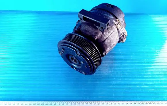 Opel Vivaro Air conditioning (A/C) compressor (pump) 07036094920