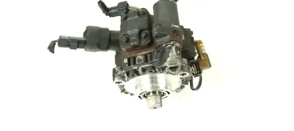 Ford Mondeo Mk III Fuel injection high pressure pump 9685705080 A2C27100268