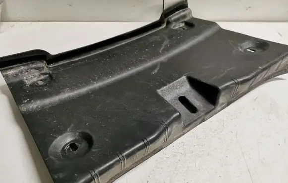 Chevrolet Camaro Trunk/boot sill cover protection 84030026
