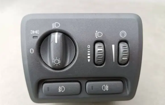 Volvo V70 Light switch 9441233 7923 00W505
