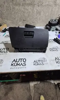 BMW 3 E90 E91 Glove box 7075479