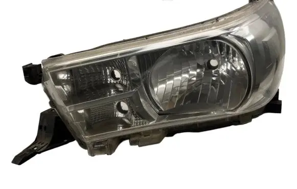 Toyota Hilux (AN120, AN130) Headlight/headlamp