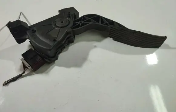 Opel Vectra C Accelerator throttle pedal 9186724