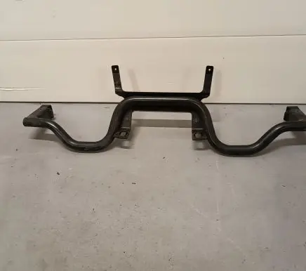Land Rover Discovery 5 Radiator mount bracket HY3217K898AA