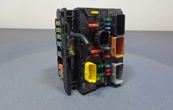 Fuse box set