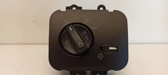 Land Rover Range Rover Sport L320 Light switch YUD501480