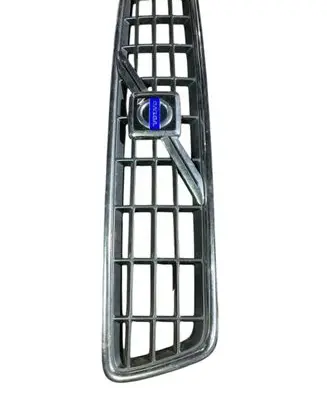 Volvo S40, V40 Front bumper upper radiator grill 30652182
