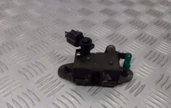 Chrysler PT Cruiser Tailgate exterior lock 