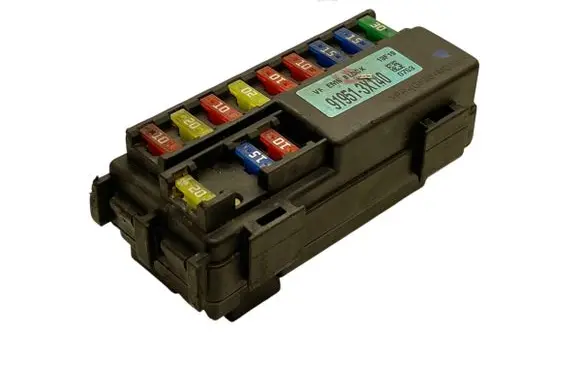 Hyundai i40 Fuse module 919513X140 13510