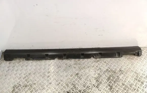 Hyundai Grandeur Sill