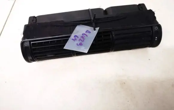 Audi A4 S4 B5 8D Dash center air vent grill 8d0820951